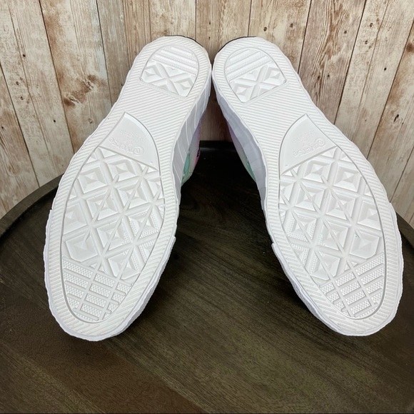 Converse CTAS Hi Top Barely Volt Fade Sneaker Size 11.5 Men - Picture 8 of 9